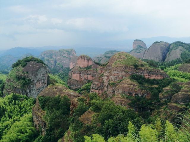 铜钹山漂流图片