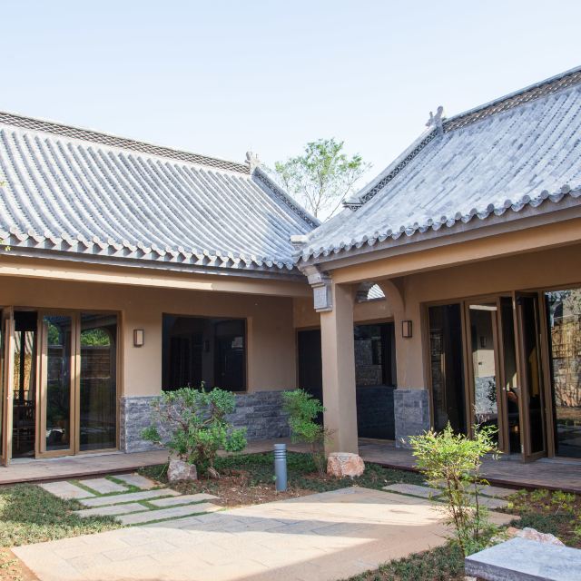 曲阜尼山书院酒店2晚 双人精美早餐 双人尼山圣境门票【含往返接驳】