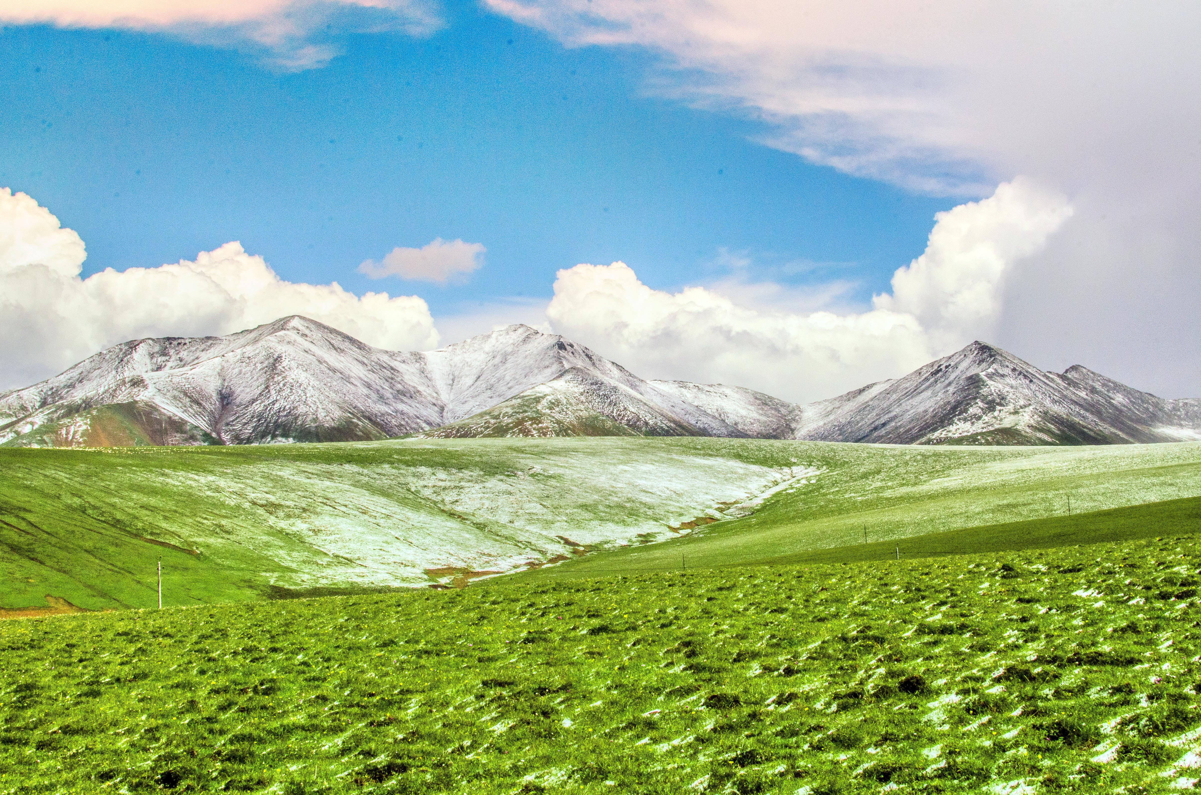 岗什卡雪峰