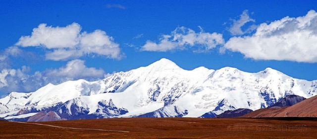 阿尼瑪卿雪山