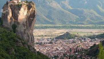 希腊梅黛奥拉天空之城一日游【雅典火车往返可