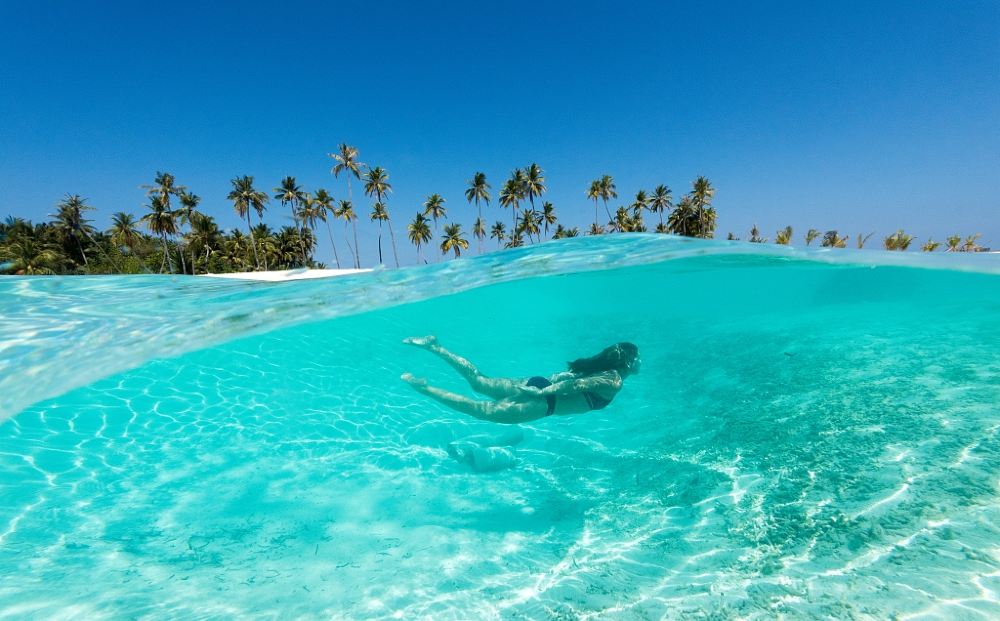 普吉岛蜜月岛桃花岛一日游惬意浪漫之旅私人沙滩浮潜海钓