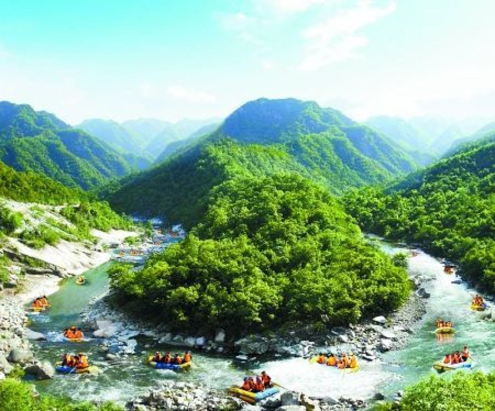 内乡宝天曼峡谷漂流一日游夏季漂流清凉玩水好地方