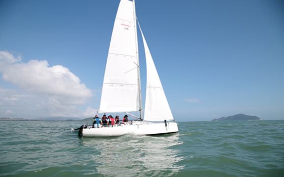 【出海推荐】万宁竞技帆船出海体验(珐伊23尺龙骨帆船)