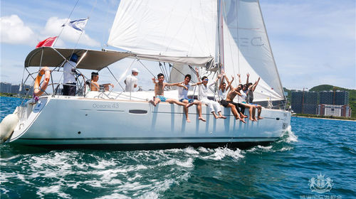 三亚鸿洲国际游艇会帆船散拼出海体验90分钟