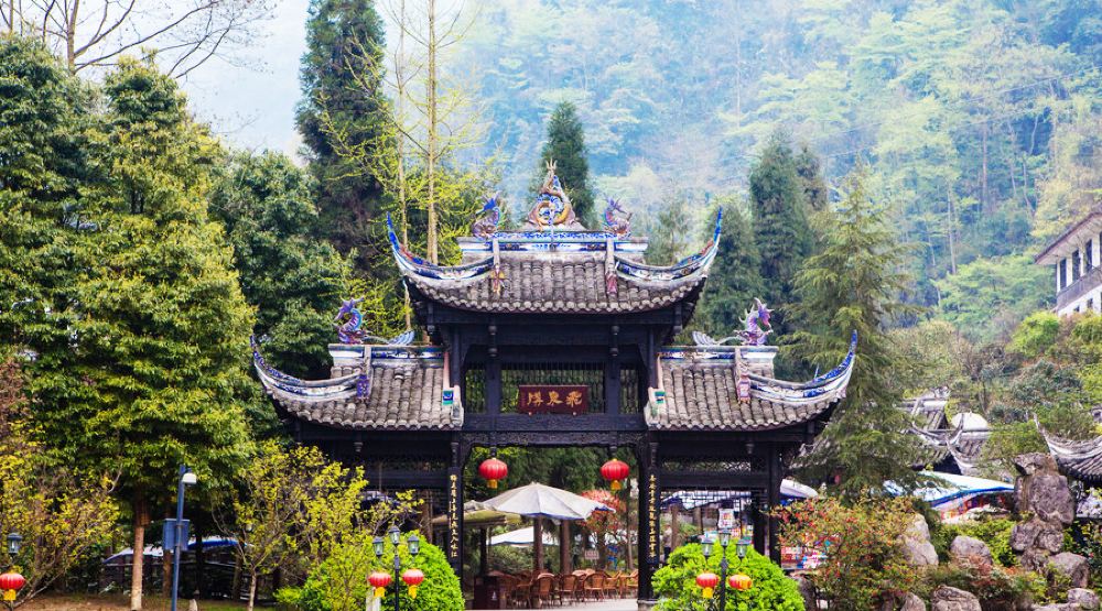 都江堰景区 青城山一日游【赠熊猫小巷主题街游览 吃熊猫特色主题餐】