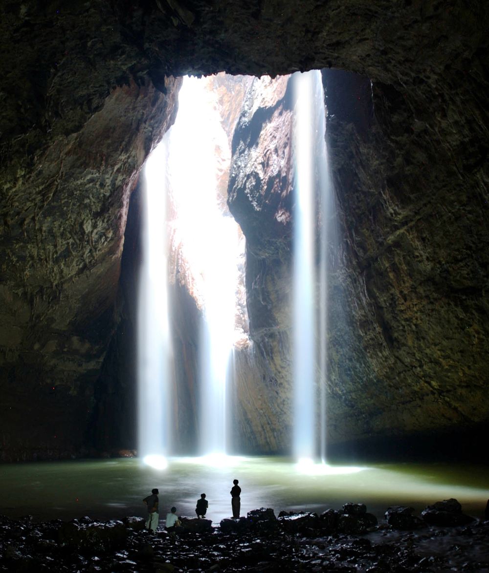 四川广安天意谷天意谷洞中天河一日游万峡之水洞中天河四季如春经典