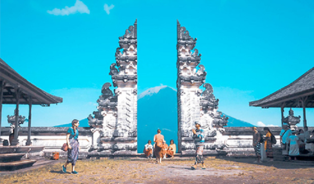 印度尼西亚巴厘岛天空之门一日游水宫穿越时空之门丨免费接送服务丨
