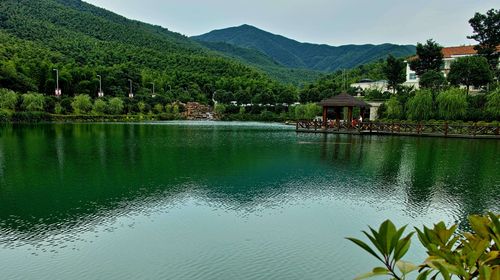 宜兴一日游【张公洞+玻璃栈道+竹林漂流【K1