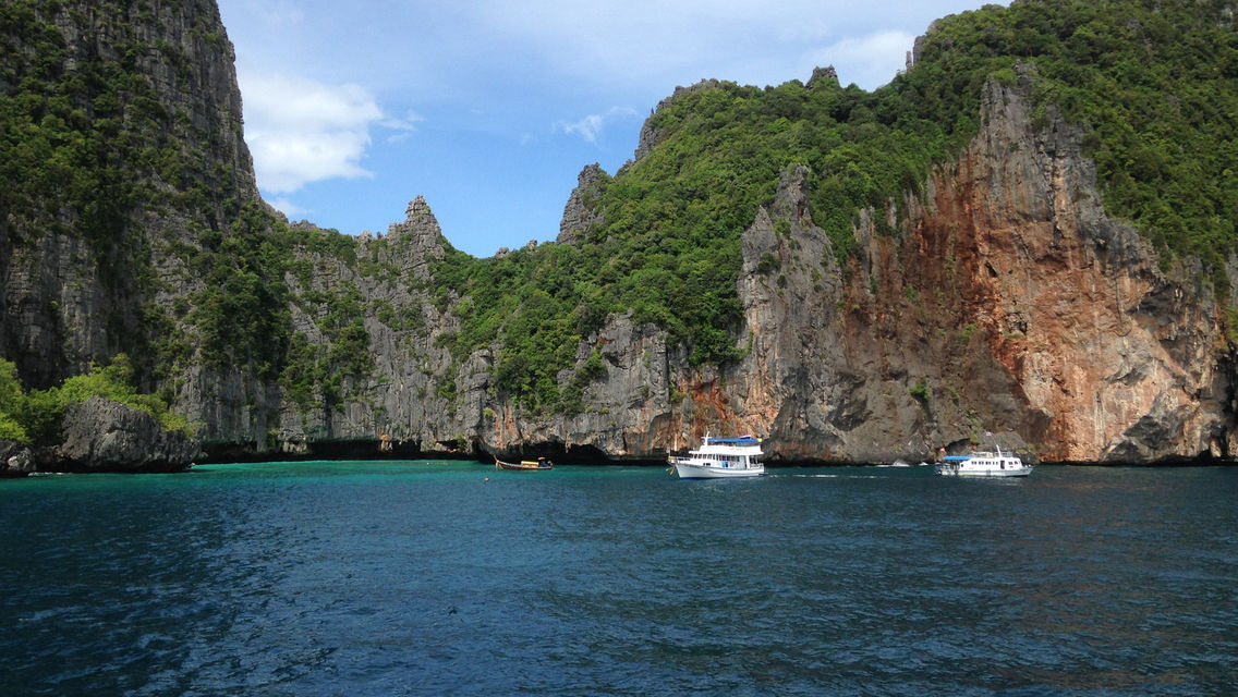 Phuket Phi Phi Island + Khai Island + Speedboat One-Day