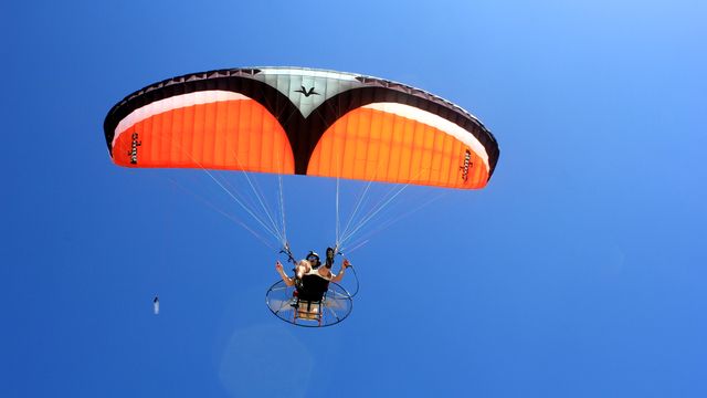 清迈动力滑翔机伞三角翼飞行体验(提供飞行服/免费拍照/提供视频)