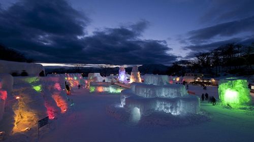 冬季奇景 冰上花火 北海道支笏湖冰雪节 花火大会辉煌之夜 绿牌巴士性价比之选线路推荐 携程玩乐