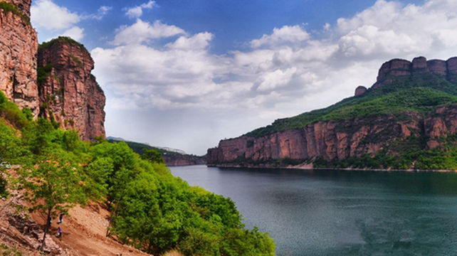 邢台沙河市桃花源风景区一日游山水赏花沙河大裂谷魅力桃花源