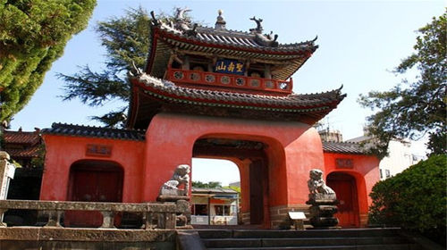 镇西大社诹访神社 崇福寺 长崎新地中华街 滨町商店街一日游 邮轮 游轮 长崎文化购物之旅 线路推荐 携程玩乐