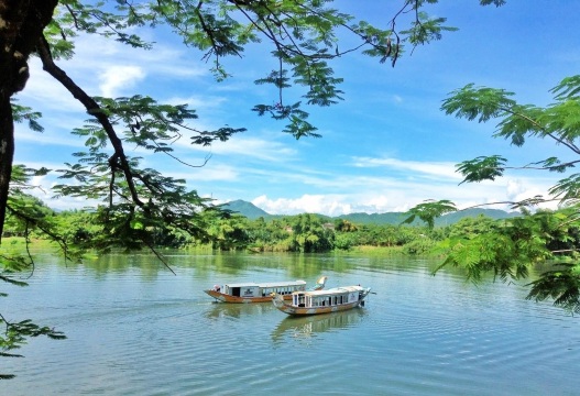 顺化香水河 – chan may 码头出发 【私家团】