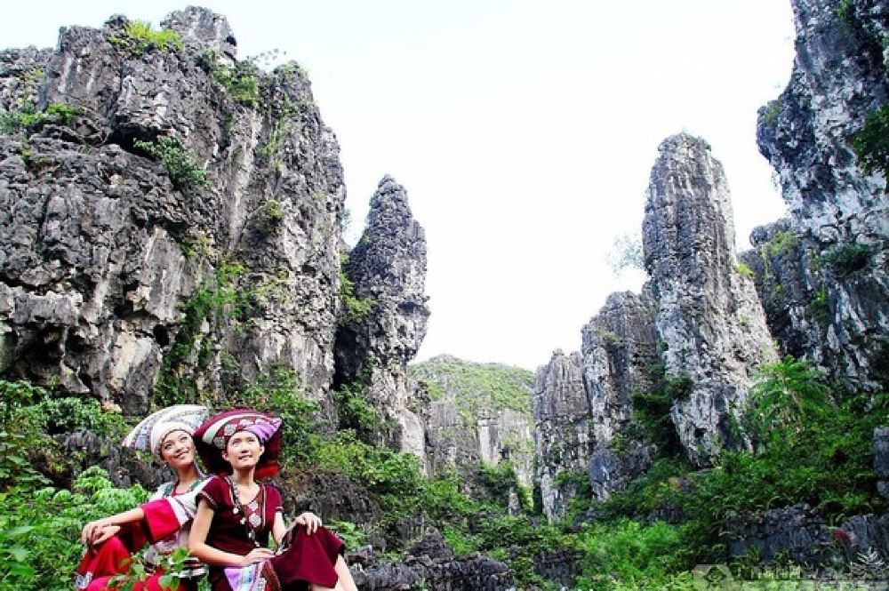 南寧伊嶺巖小都百農家樂大龍湖景區一日遊馬山弄拉小下龍灣之旅秀麗