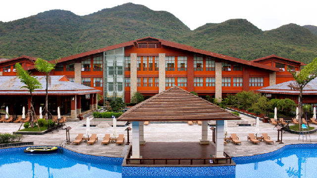 六盘水落别温泉成人门票 自助餐(含午餐/晚餐2选1)