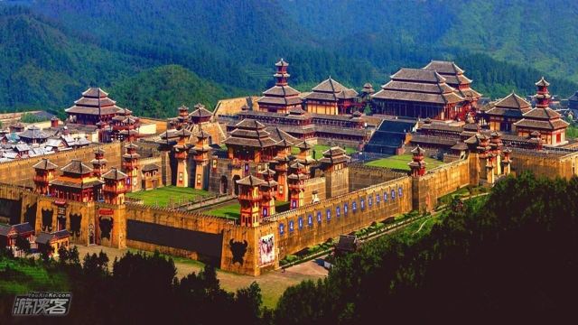 杭州诸暨长城影视城一日游花海赏5万平方花海打卡多部影视剧拍摄地