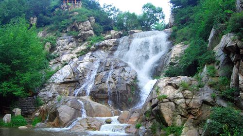 濟南九如山度假風景區一日遊群山連綿峰巒層疊免費自制山珍茶水可辦