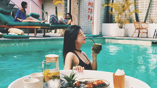 卡宾纳cabina Bali水上漂浮早午餐下午茶spa秋千滑伞线路推荐 携程玩乐