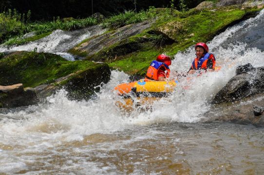白云峰峡谷漂流一日游南昌出发