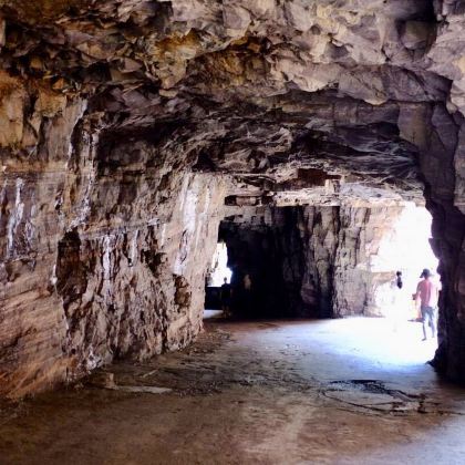 新乡郭亮村+挂壁公路+万仙山景区一日游【私家团+独立包车】