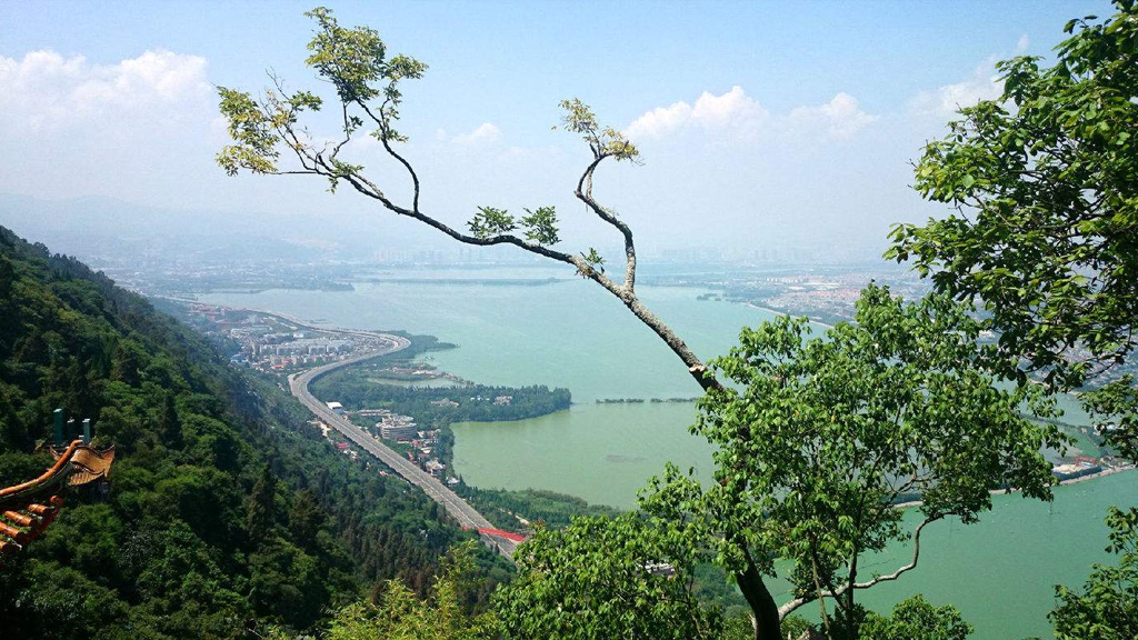 昆明西山風景名勝區 雲南民族村一日遊【獨立用車(2-8人) 昆明全貌.