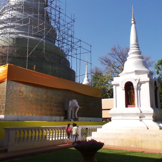 西门(松达门,suan dok gate)