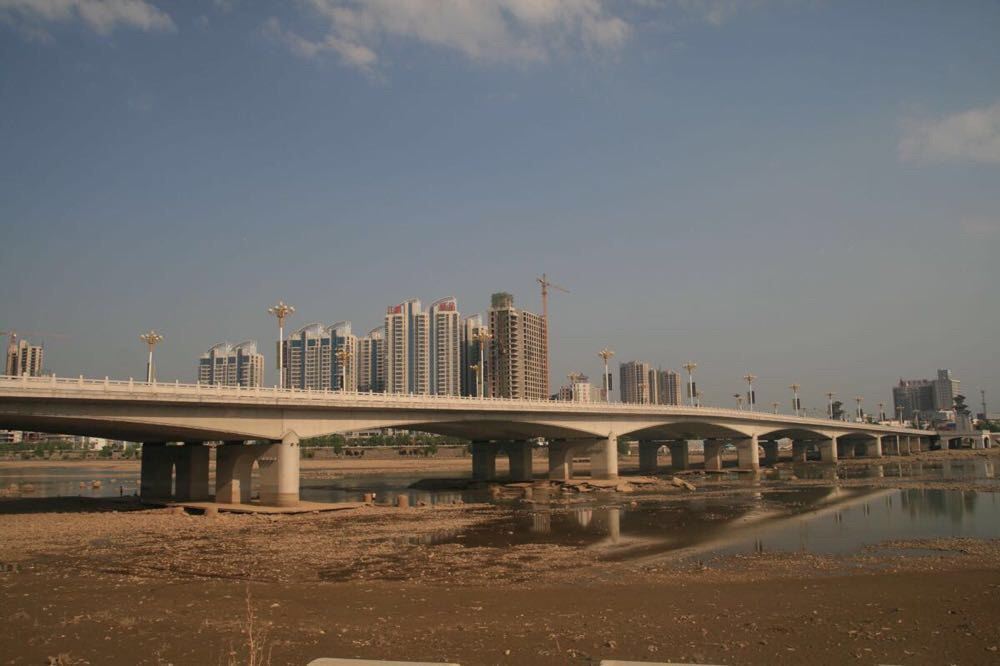 汉江上的跨江大桥 汉中