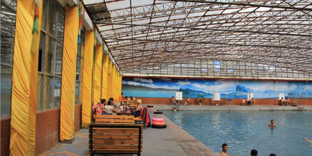 当雄羊八井蓝天温泉酒店1-3晚 入住即送温泉票【享温泉】