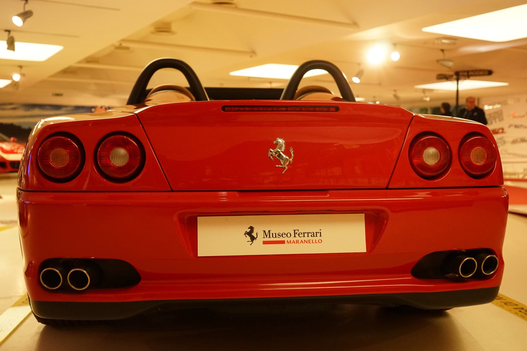 法拉利博物馆(ferrari gallery)位于意大利"摩德纳"(modena)市,距