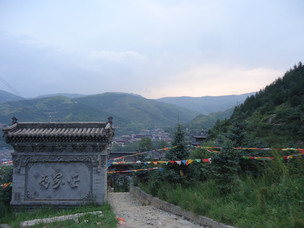 五臺山住宿推薦五臺山住宿攻略(五臺山旅遊攻略二日遊五臺山住宿)