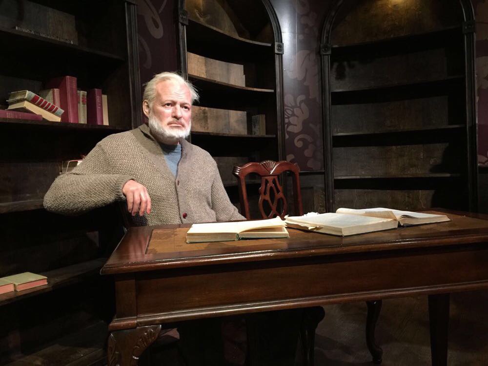 ernest hemingway 欧内斯特·海明威 纽约杜莎夫人蜡像馆