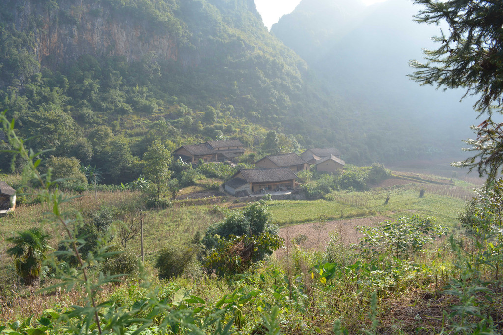 广南县董堡乡里标村