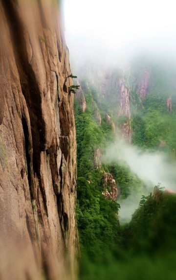 很有"壁立千仞 无欲则刚"的气魄 西海大峡谷