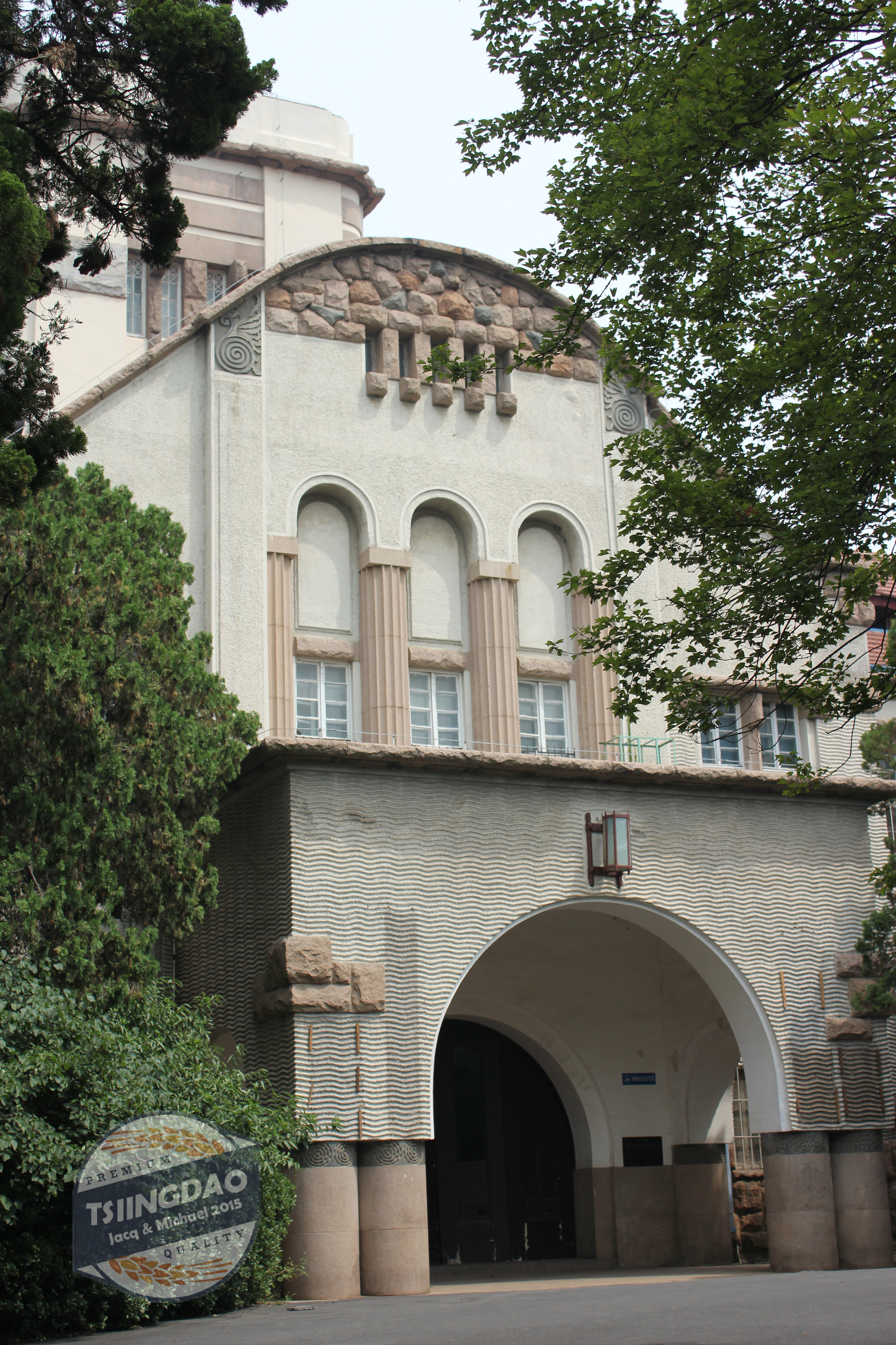 學校內的建築也充滿了濃濃的德式風~ 中國海洋大學(魚山校區)