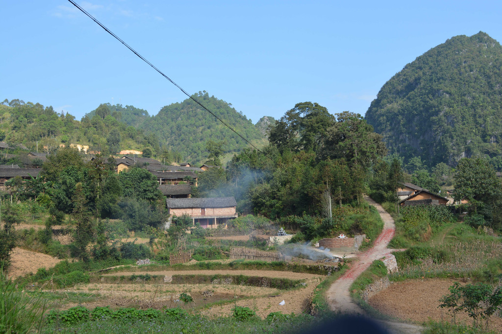 广南县董堡乡里标村