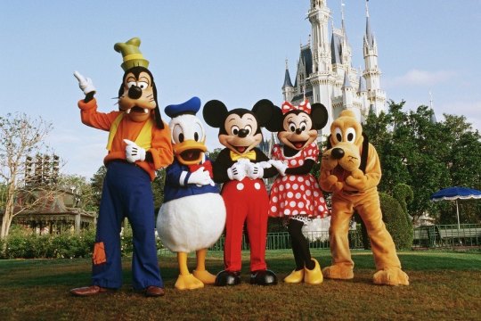 正版迪士尼终于来武汉,撒花 终于不用去香港迪士尼公园了 武汉的孩子