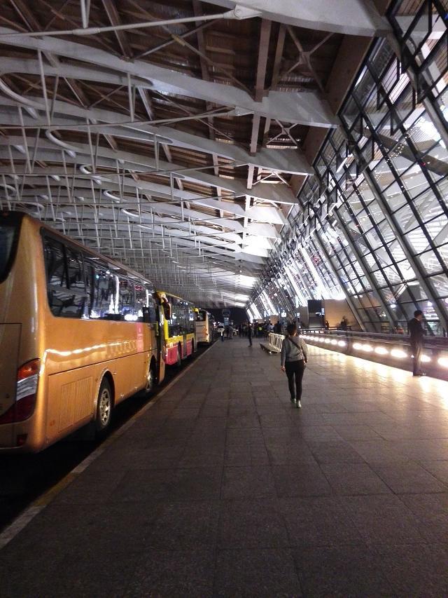 浦东机场航站楼 晚上的飞机 一下班就奔向了机场 好激动的说 上海浦东