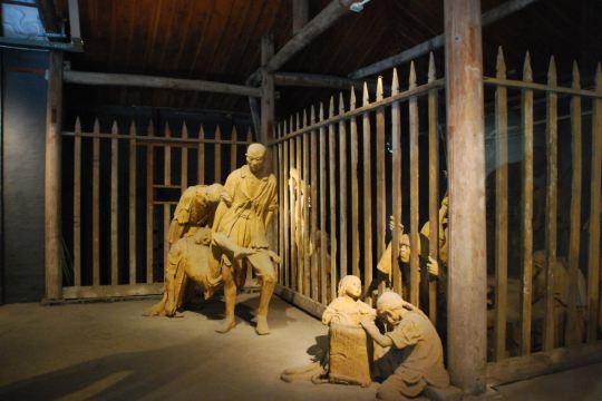 耍在天府之国之三---憨态国宝大熊猫,千古遗址三星堆,刘氏庄园收租院