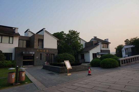 看两汉遗迹, 游云龙山水, 徐州及周边记.