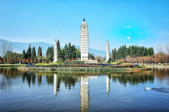白族三塔 云南民族村