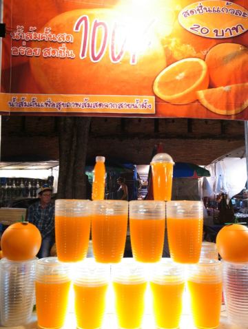 夜市诱人的果汁 清迈