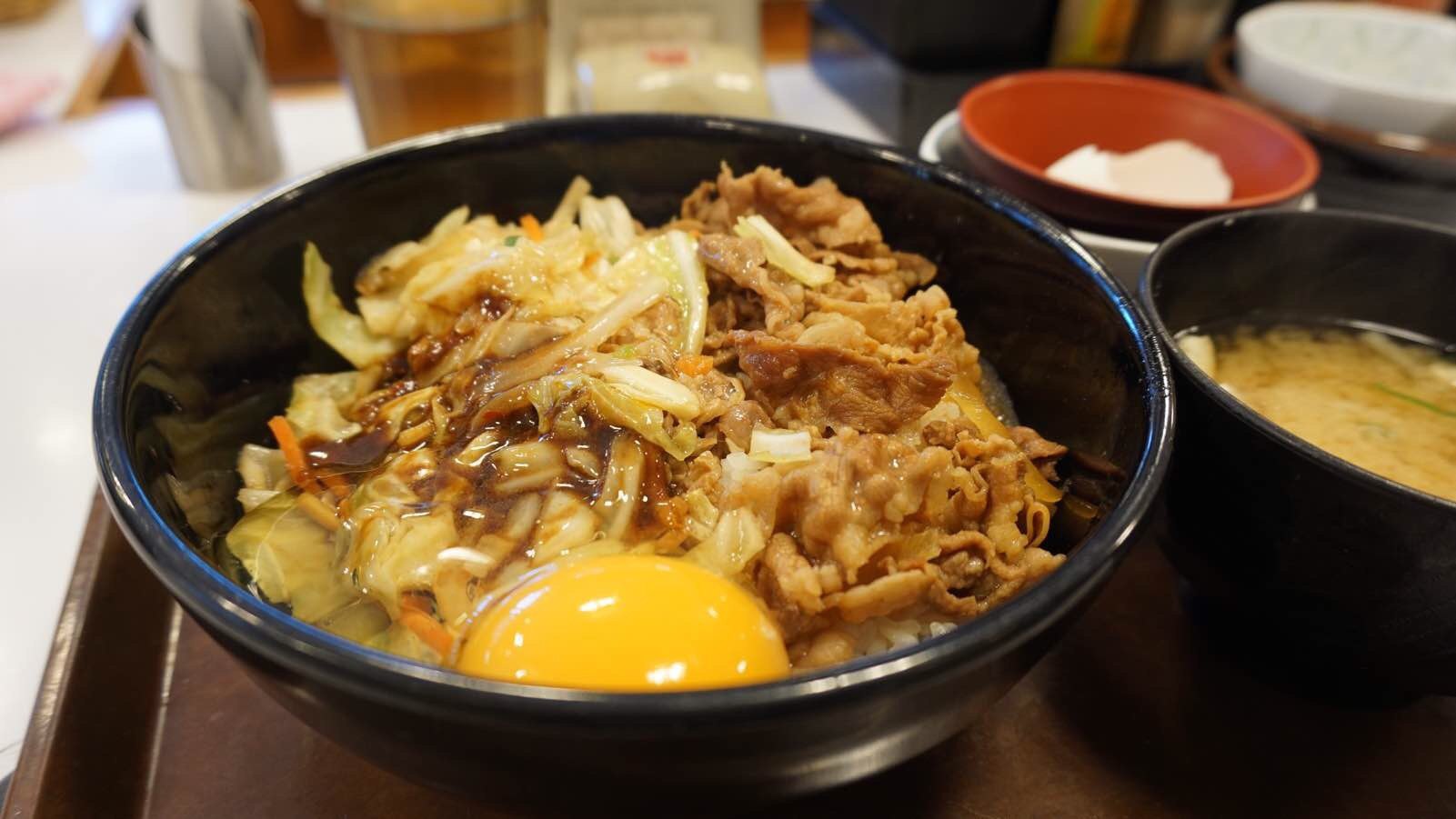 早晨來上一碗 雞蛋拌牛肉飯 一整天元氣滿滿! 京都東本願寺