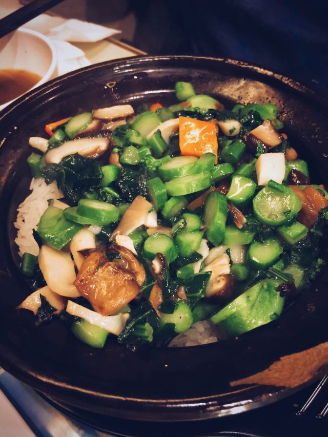 炒杂菜煲仔饭!每一份都超好吃!