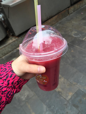 下面是不加热的鲜榨石榴汁