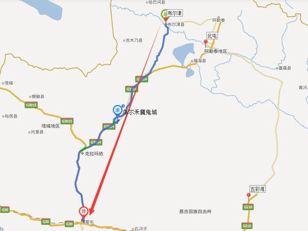 又称乌尔禾风城,西南距克拉玛依市100公里.