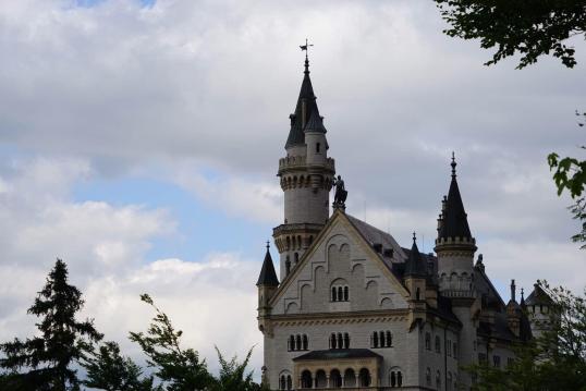 deutsch 一个国家,一个民族,一个地区