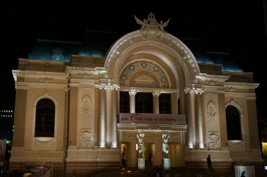 晚上的歌剧院,比白天更漂亮 西贡市政厅,歌剧院