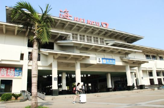 一直听老爸说琼州海峡的故事,其实我很好奇火车是怎么过海的,之前以为